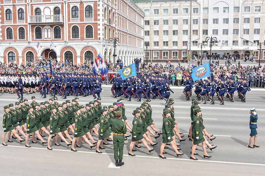 Видеорепортаж с Парада Победы 9 мая в Йошкар-Оле